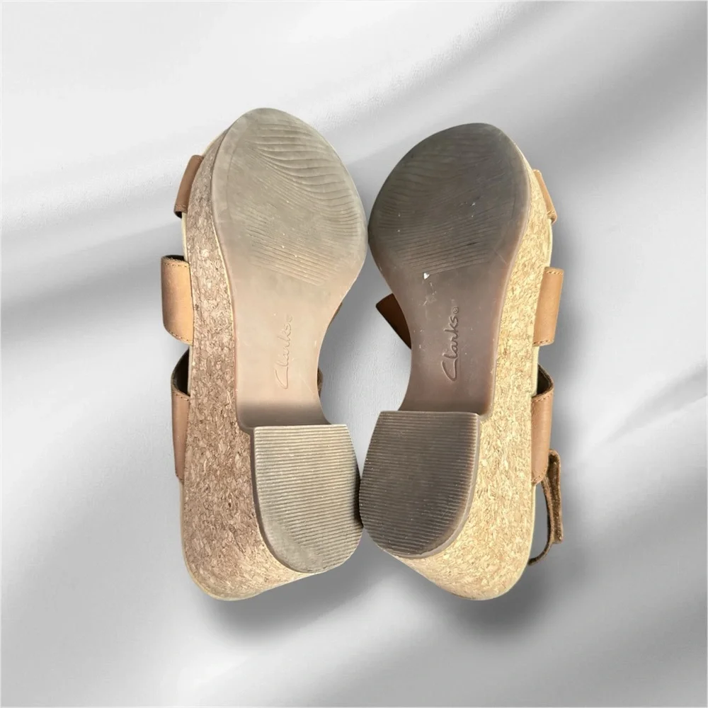 Clarks ultimate comfort Tan Wedge Sandals - Picture 6 of 8
